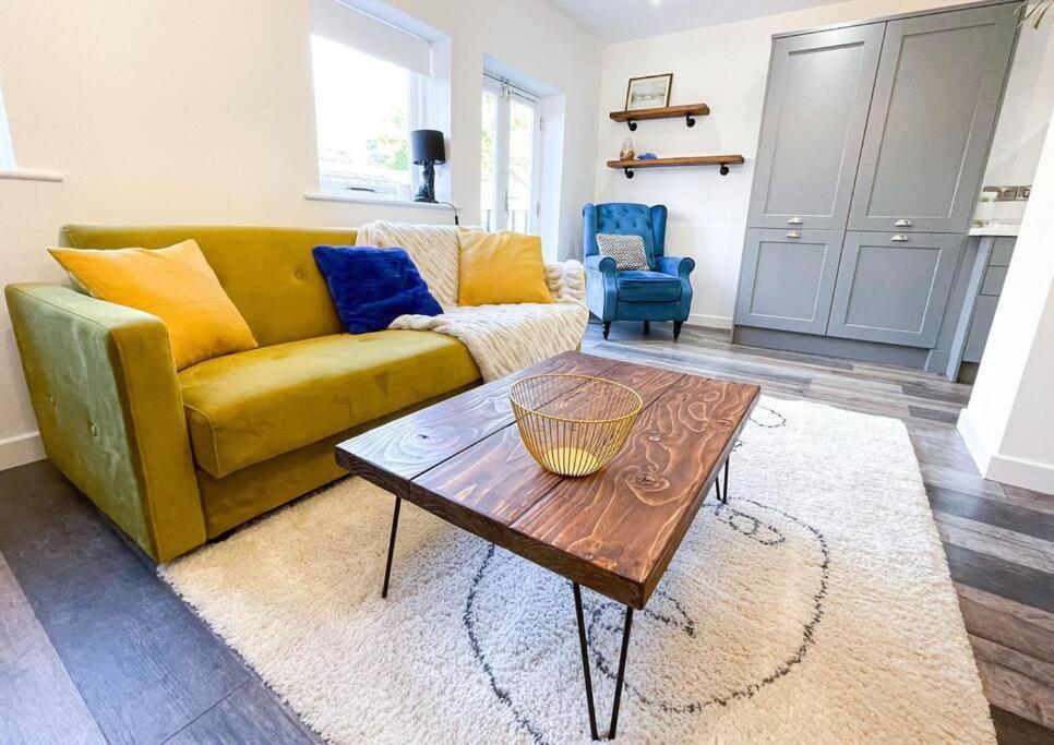 Juliet Beautiful 1 Bedroom, Central, Modern Space. Дарлингтън Екстериор снимка